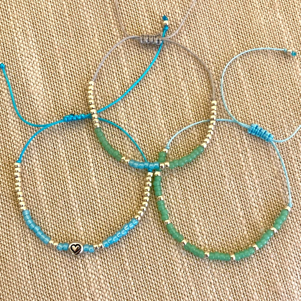 Read New Super Cute Silver Heart Petite Beaded Surfer Boho  Friendship Bracel…